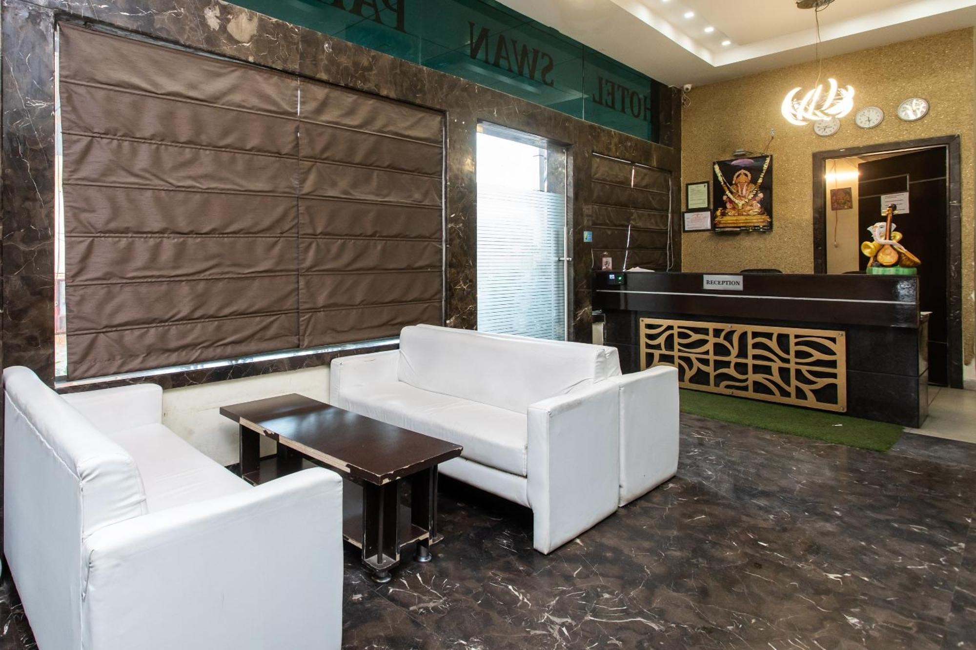 Capital O Swan Paradise Indore Ngoại thất bức ảnh