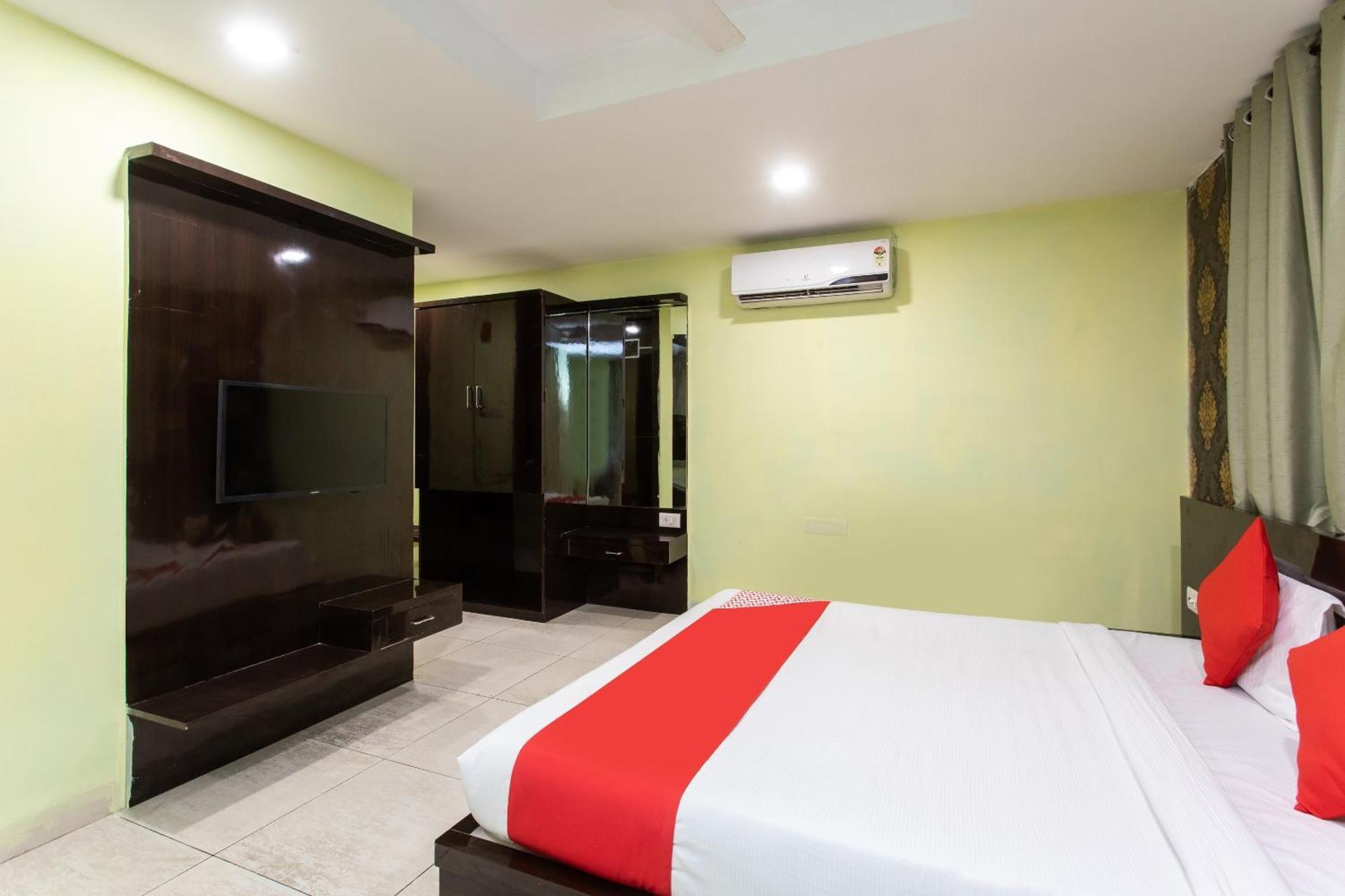 Capital O Swan Paradise Indore Ngoại thất bức ảnh