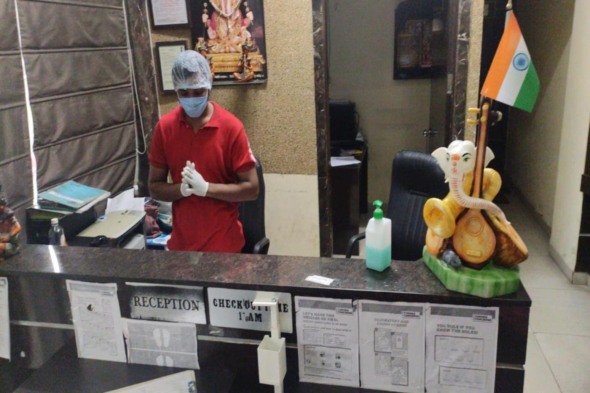 Capital O Swan Paradise Indore Ngoại thất bức ảnh