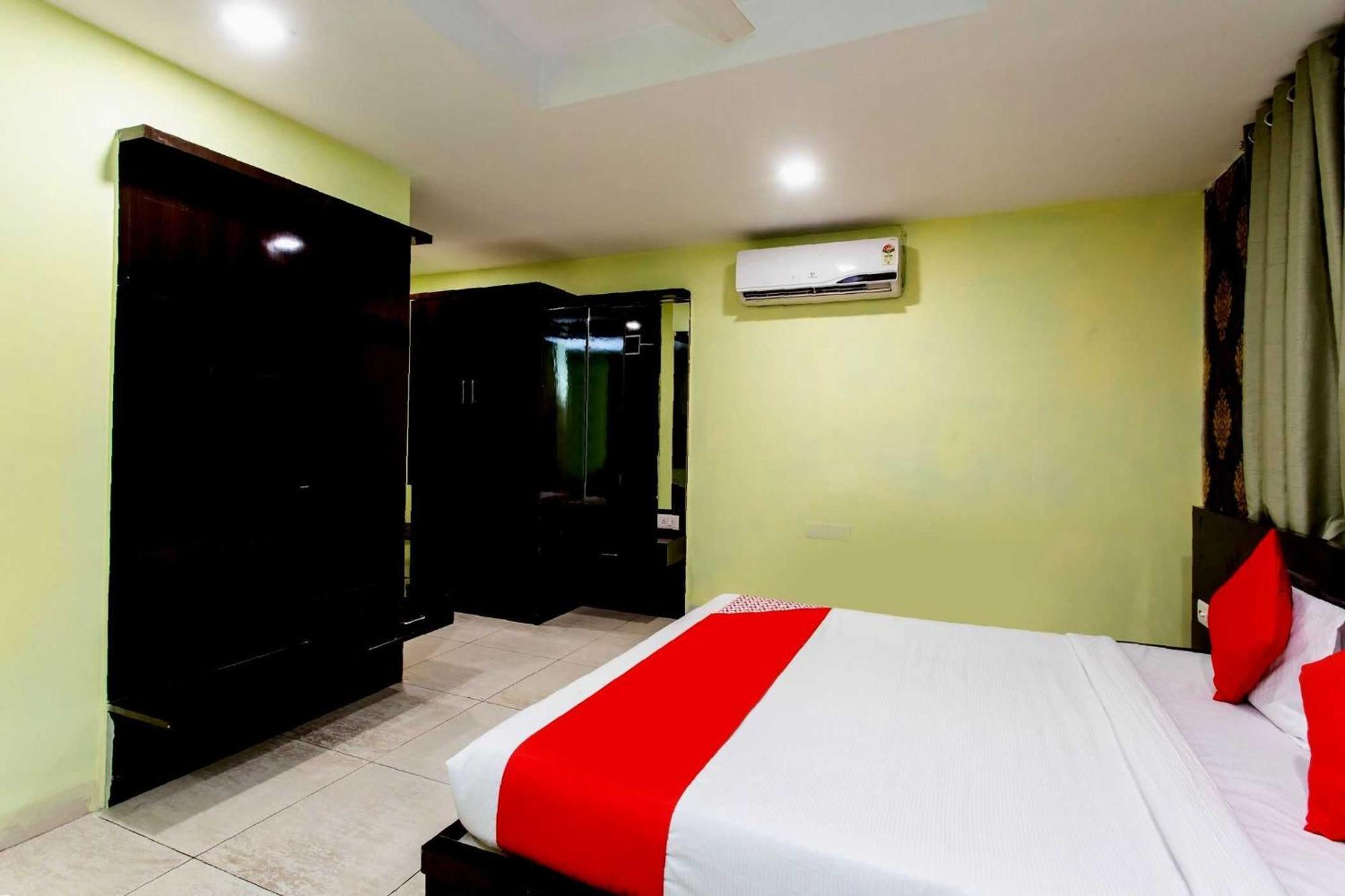 Capital O Swan Paradise Indore Ngoại thất bức ảnh