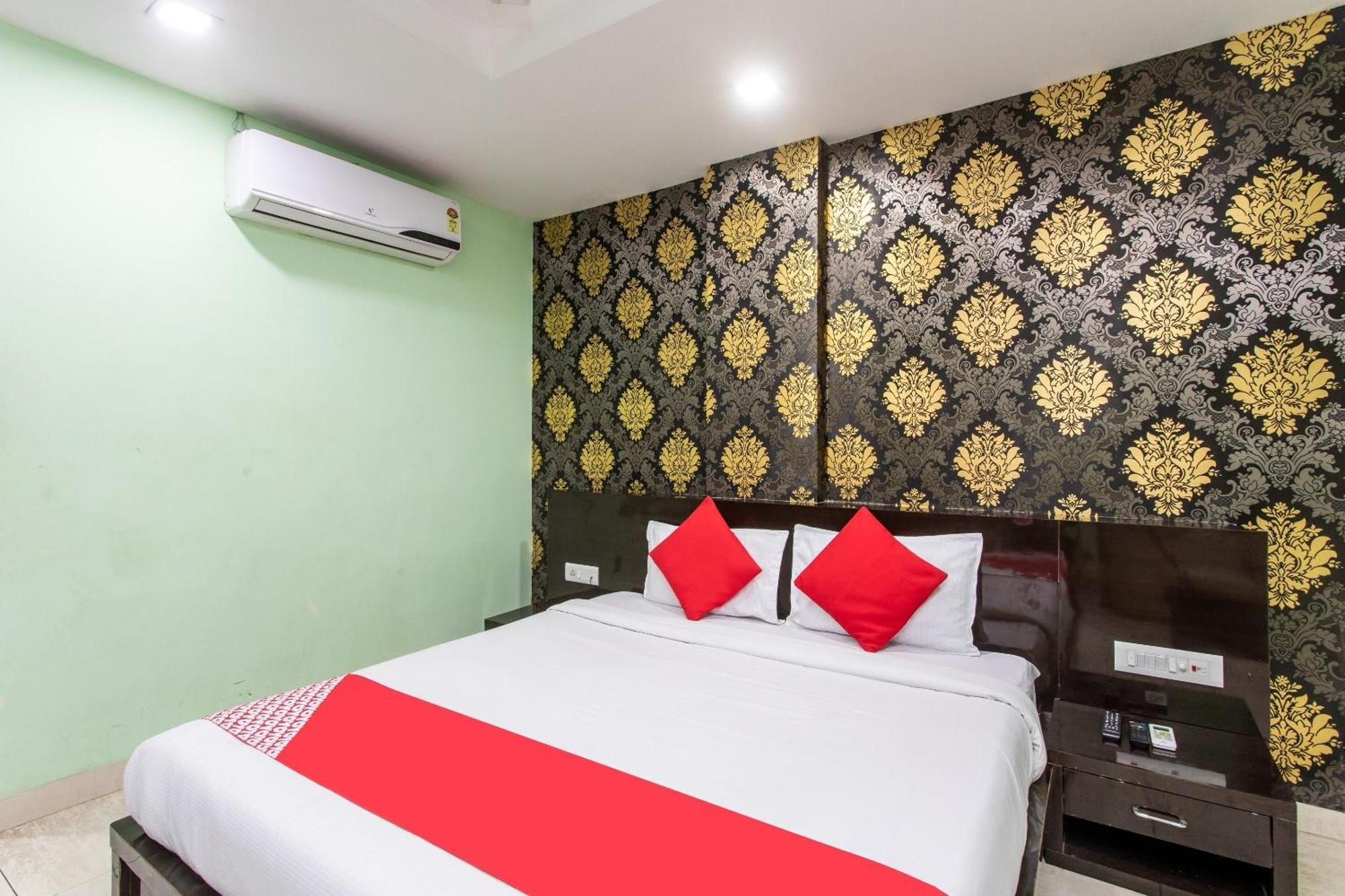 Capital O Swan Paradise Indore Ngoại thất bức ảnh