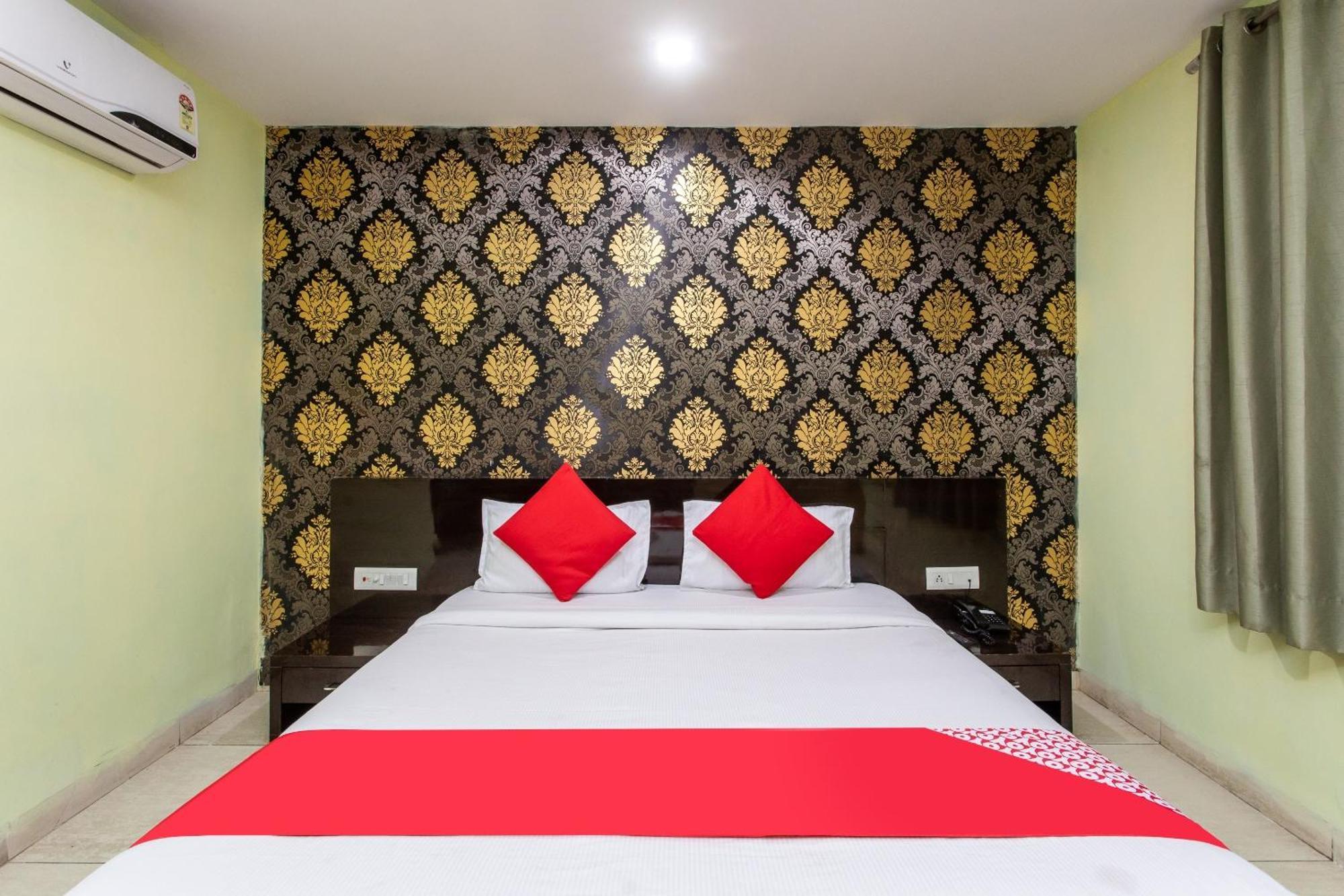 Capital O Swan Paradise Indore Ngoại thất bức ảnh