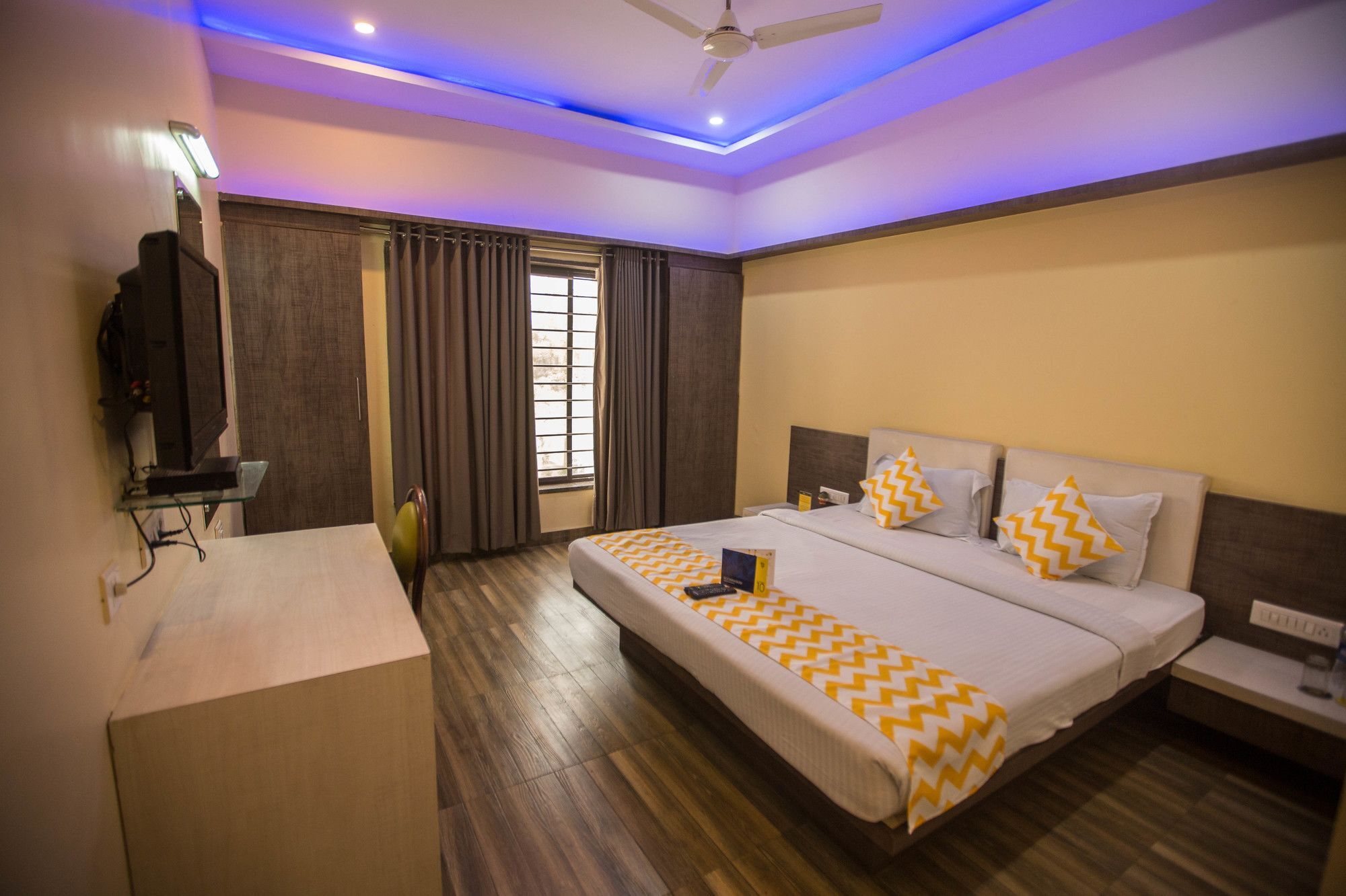Capital O Swan Paradise Indore Ngoại thất bức ảnh